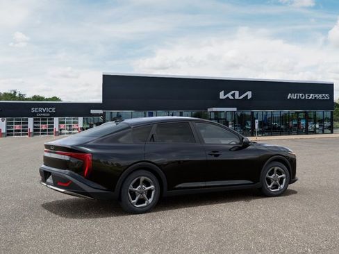 New 2026 Kia K4 FWD image 6