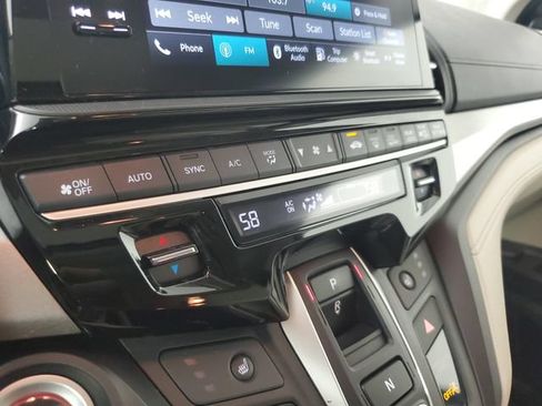 Used 2025 Honda Odyssey EX-L image 29
