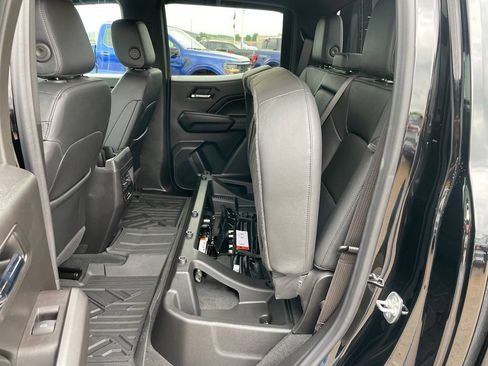 Used 2024 GMC Canyon Elevation w/ Elevation Premium Package AWD/4WD image 44