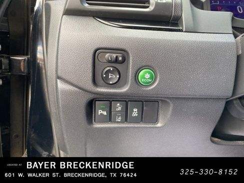 Used 2019 Honda Pilot Touring image 11