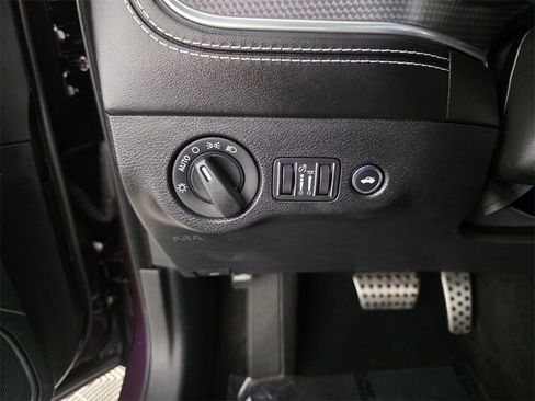 Used 2022 Dodge Charger SRT Hellcat image 28