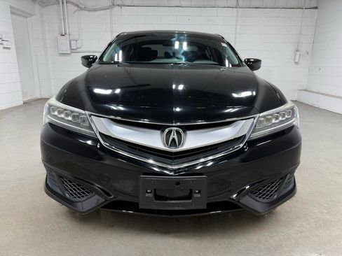 Used 2018 Acura ILX image 2