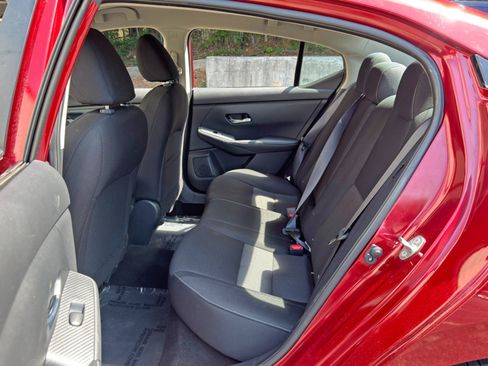 Used 2022 Nissan Sentra SV FWD image 34