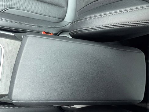 Used 2024 BMW 330i Sedan image 33