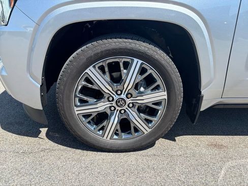 Used 2024 Toyota Sequoia Capstone AWD/4WD image 34
