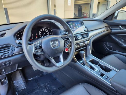 Used 2021 Honda Accord LX image 13