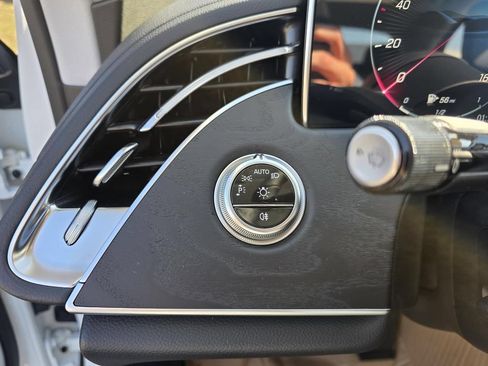 Used 2026 Mercedes-Benz E 450 4MATIC Sedan image 12