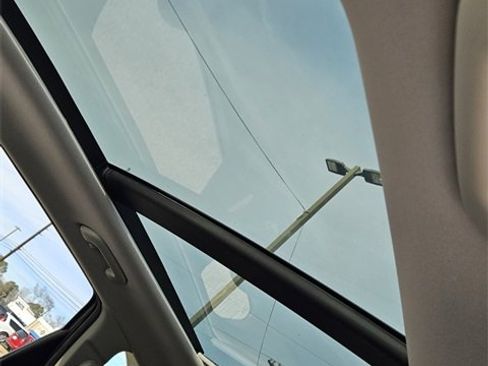 Used 2025 Kia Sorento EX image 22