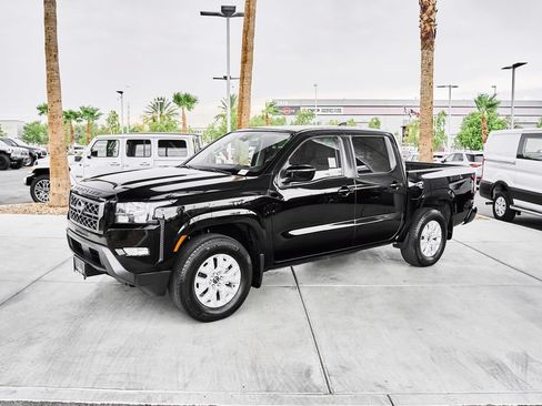 Used 2024 Nissan Frontier SV w/ SV Convenience Package RWD image 6
