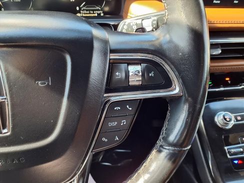 Used 2022 Lincoln Nautilus Reserve w/ Equipment Group 202A image 18