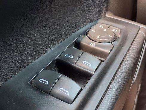 Used 2024 Chevrolet Silverado 1500 Custom image 16