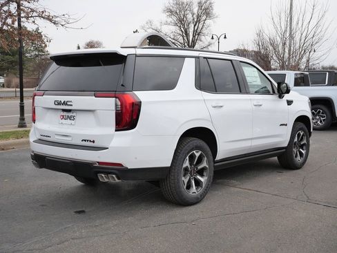 New 2026 GMC Yukon AT4 Ultimate AWD/4WD image 16