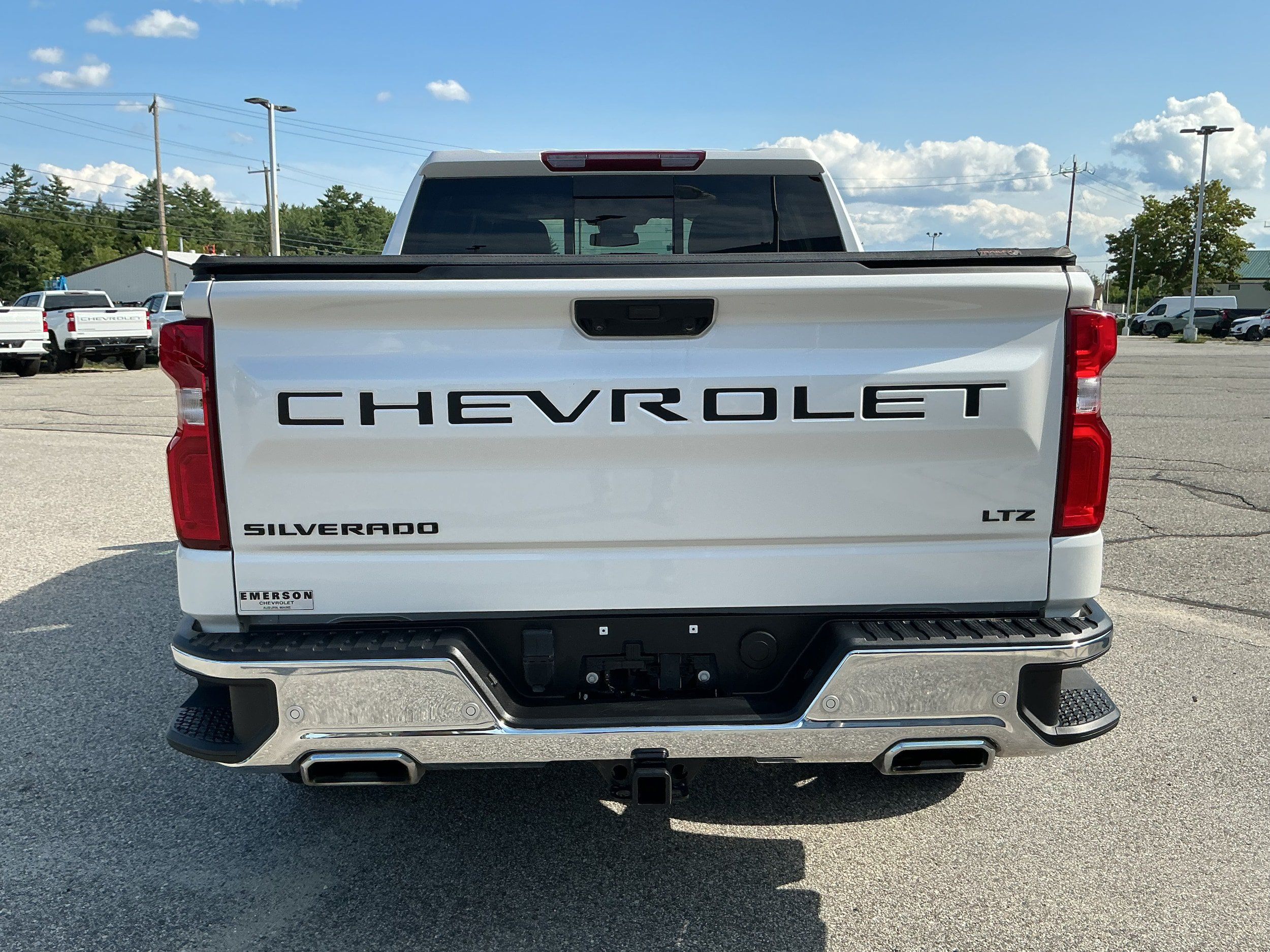 Certified 2025 Chevrolet Silverado 1500 LTZ w/ Z71 Off-Road Package AWD/4WD image 4