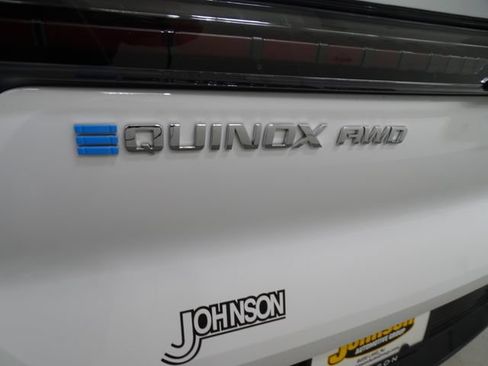 Used 2025 Chevrolet Equinox EV LT AWD/4WD image 23
