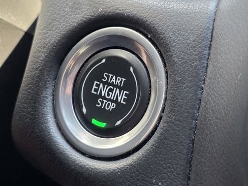 Used 2022 GMC Yukon XL SLT RWD image 21