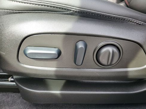 Used 2023 Chevrolet Bolt EUV Premier w/ Super Cruise Package image 20