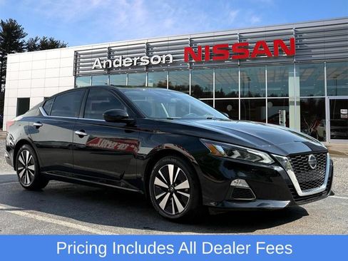 Used 2021 Nissan Altima 2.5 SV FWD image 1