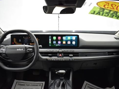 Used 2025 Kia K4 FWD image 18