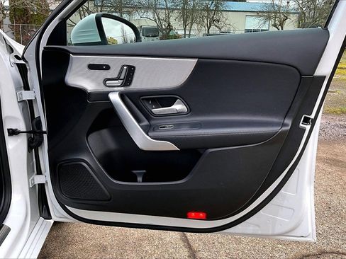 Used 2019 Mercedes-Benz A 220 4MATIC image 24