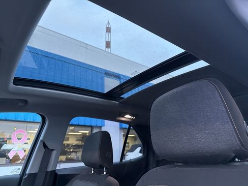 Used 2024 Chevrolet Equinox LT image 25