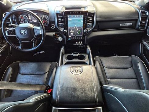 Used 2022 RAM 1500 Laramie AWD/4WD image 18