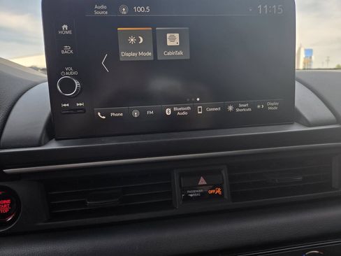 Used 2025 Honda Pilot EX-L image 11