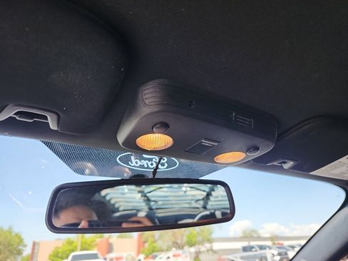 Used 2015 Ford Mustang Coupe RWD image 29