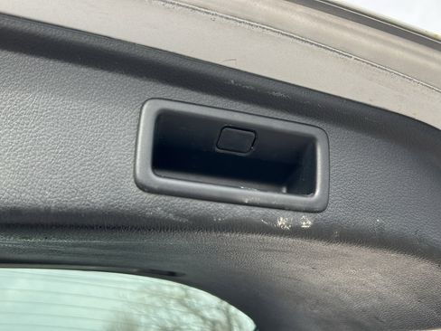 Used 2018 Subaru Forester 2.5i Premium image 24