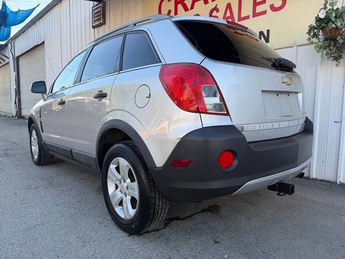 Used 2013 Chevrolet Captiva Sport LS image 9
