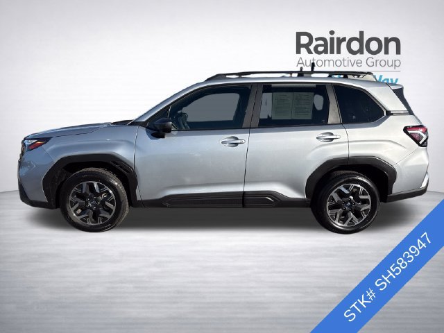 Used 2025 Subaru Forester Premium AWD/4WD image 4