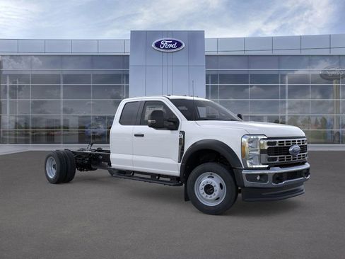 New 2026 Ford F450 XL w/ XL Chrome Package image 7