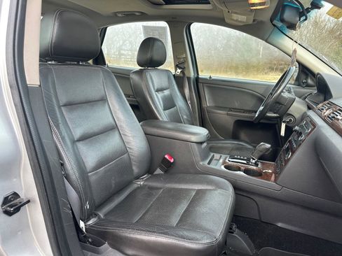 Used 2009 Ford Taurus Limited image 19