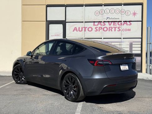 Used 2023 Tesla Model Y Performance AWD/4WD image 9