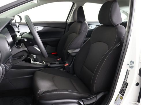 Used 2024 Kia Forte LXS w/ LXS Technology Package FWD image 29