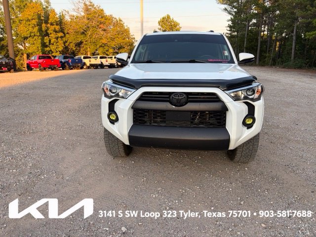 Used 2021 Toyota 4Runner SR5 Premium w/ Moonroof Package AWD/4WD image 2
