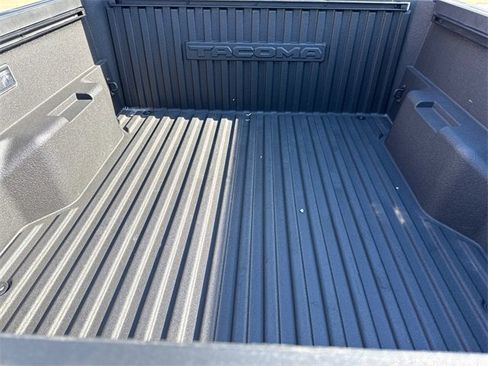 Used 2025 Toyota Tacoma SR5 image 10