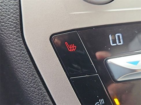 Used 2021 Ford Explorer XLT w/ Equipment Group 202A image 17