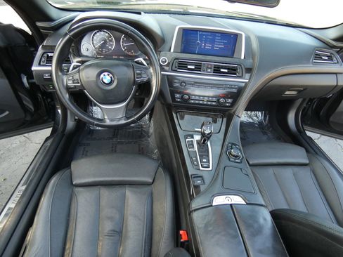 Used 2012 BMW 650i Convertible image 22