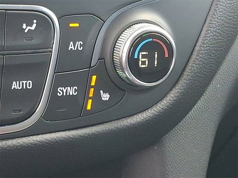 Used 2022 Chevrolet Equinox LT image 23