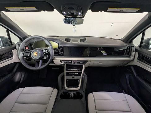 New 2026 Porsche Cayenne AWD/4WD image 19
