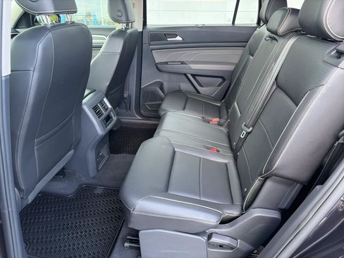 Used 2023 Volkswagen Atlas SEL AWD/4WD image 25