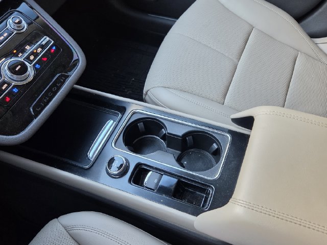 Used 2022 Lincoln Corsair FWD w/ Premium Package image 23