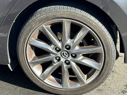 Used 2018 MAZDA MAZDA3 Touring image 7