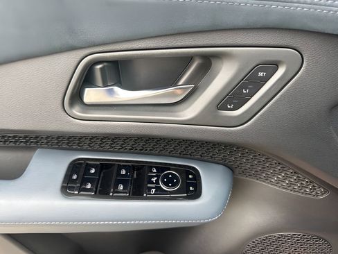 Used 2023 Nissan Ariya image 27