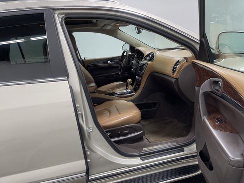 Used 2014 Buick Enclave Leather w/ Trailering Provision Package image 26