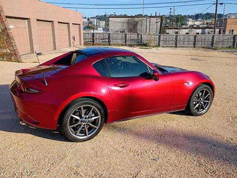 Used 2020 MAZDA MX-5 Miata RF Grand Touring RWD image 29