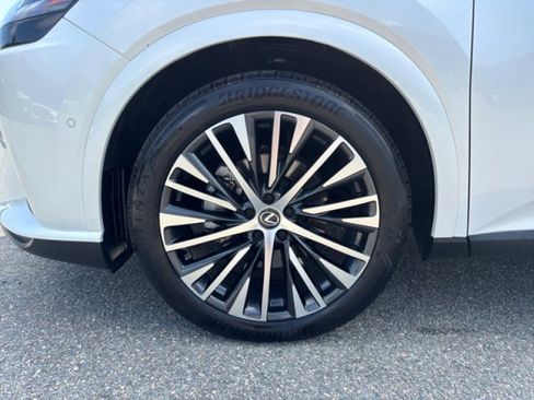 Used 2024 Lexus RX 350 Premium Plus image 9