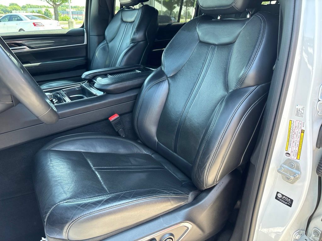 Used 2022 Jeep Wagoneer Series I w/ Convenience Group I AWD/4WD image 59