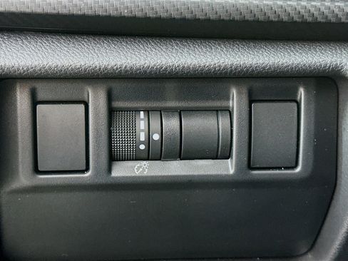 Used 2024 Subaru Crosstrek 2.0i Premium image 16