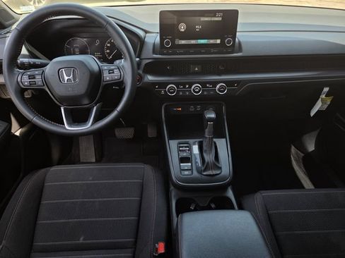 Used 2024 Honda CR-V Sport image 8